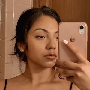 Meet your Posher, Daniela